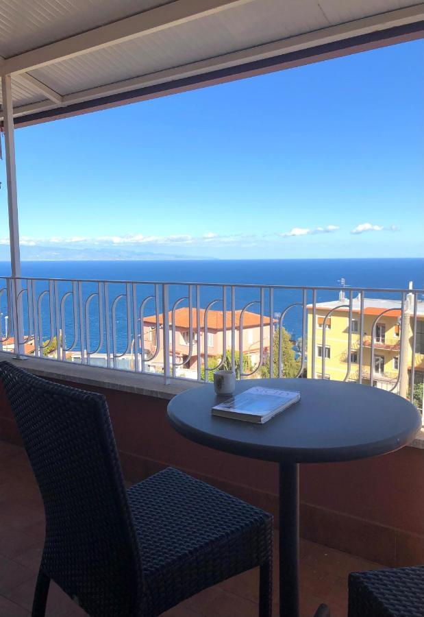 Taonasi Taormina Apartments Экстерьер фото