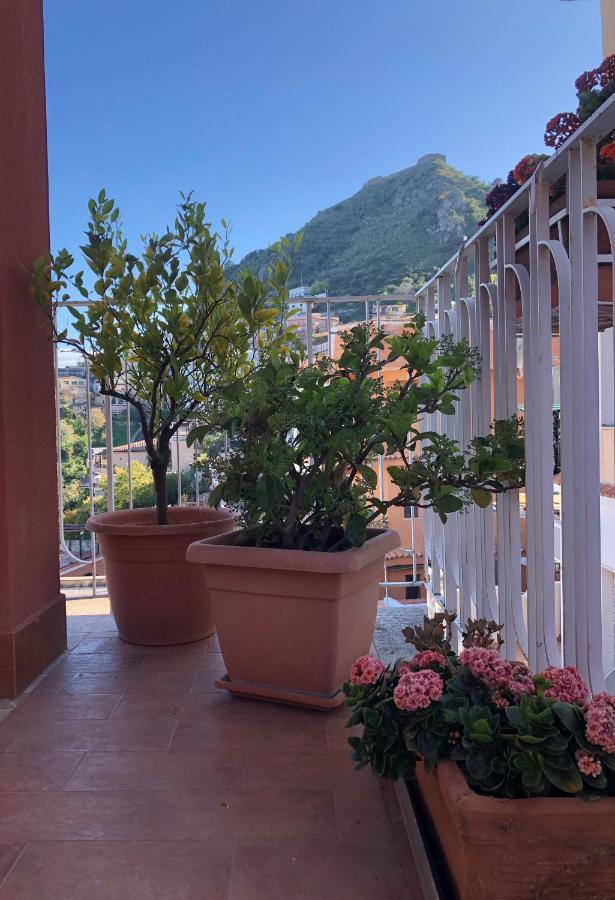 Taonasi Taormina Apartments Экстерьер фото