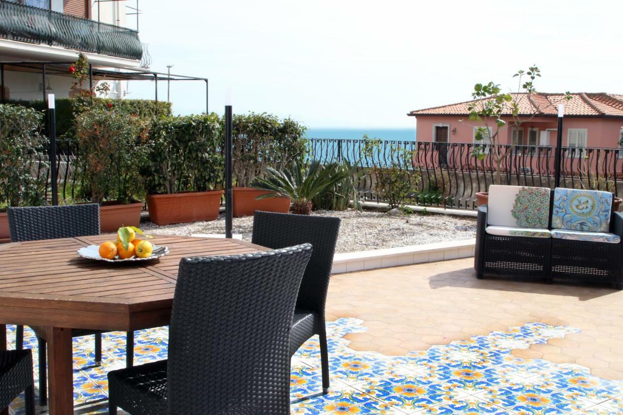 Taonasi Taormina Apartments Экстерьер фото